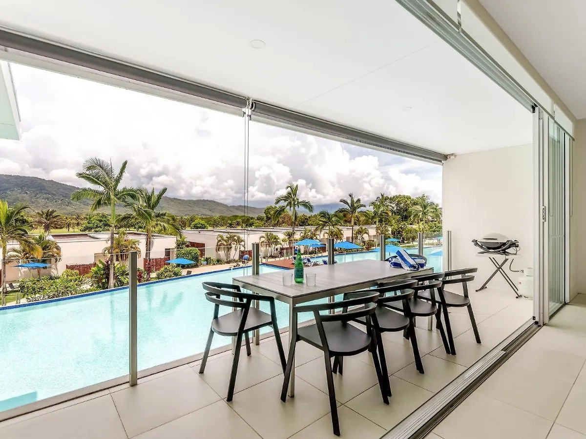 Pool 54 Apartment Port Douglas