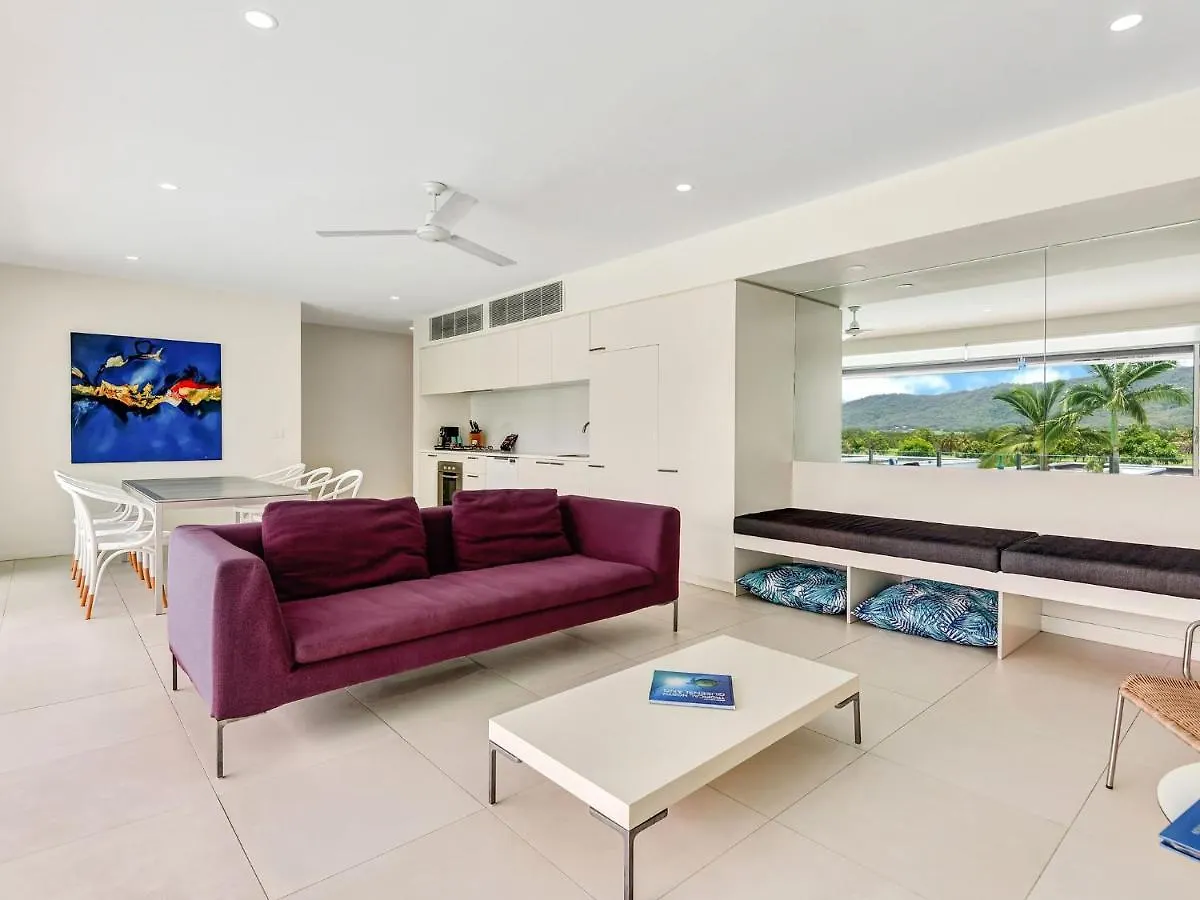 Pool 54 Apartment Port Douglas